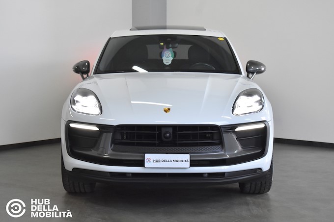 PORSCHE Macan 2.0 T